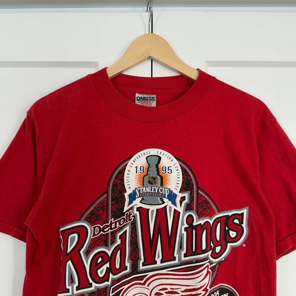 Oneita Other - Mens Oneita Detroit Red Wings T-Shirt Medium Red 1995 Western Conference Champs